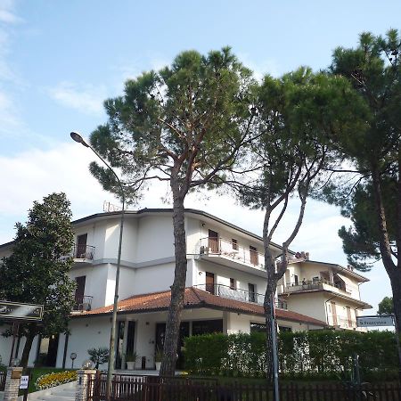 Hotel International Sirmione Exterior foto